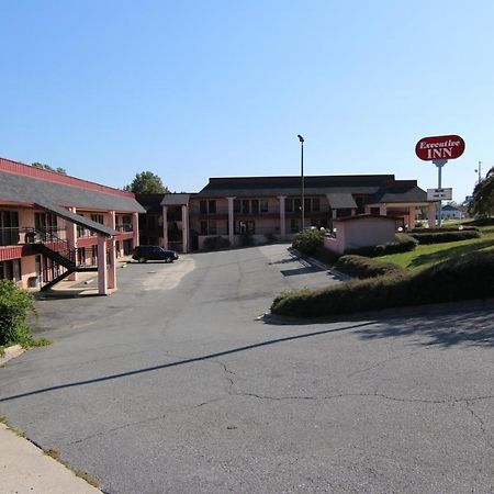 Executive Inn Kershaw Exterior photo